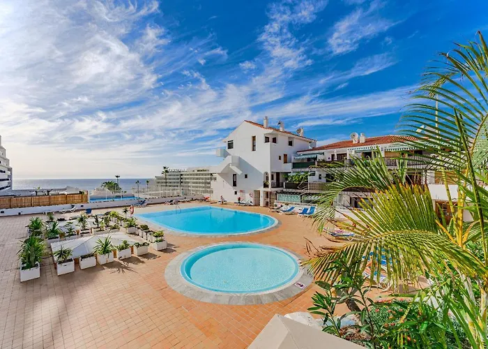 Centric Apartment In Playa Fanabe By Altamarhomes