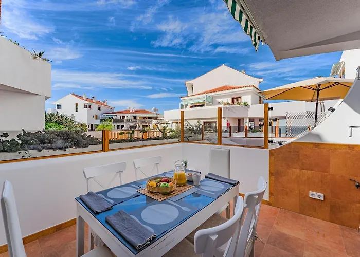 Centric Apartment In Playa Fanabe By Altamarhomes